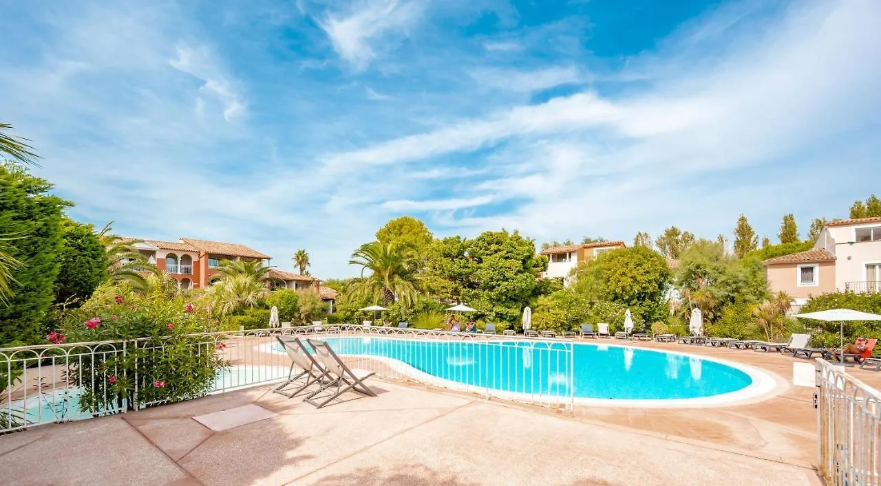 Residence Pierre & Vacances Le Hameau De La Pinede Hyeres 3*,  France