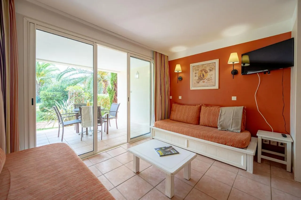 Aparthotel Residence Pierre & Vacances Le Hameau De La Pinede Hyeres