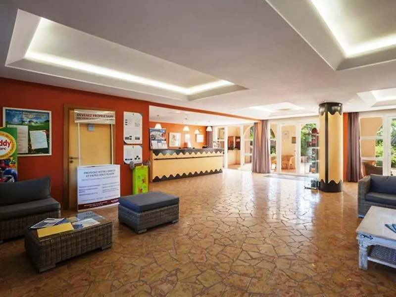 Residence Pierre & Vacances Le Hameau De La Pinede Hyeres 3*,  France