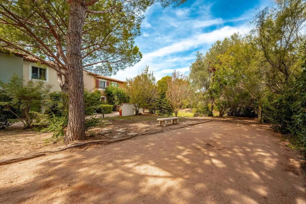 Residence Pierre & Vacances Le Hameau De La Pinede Hyeres