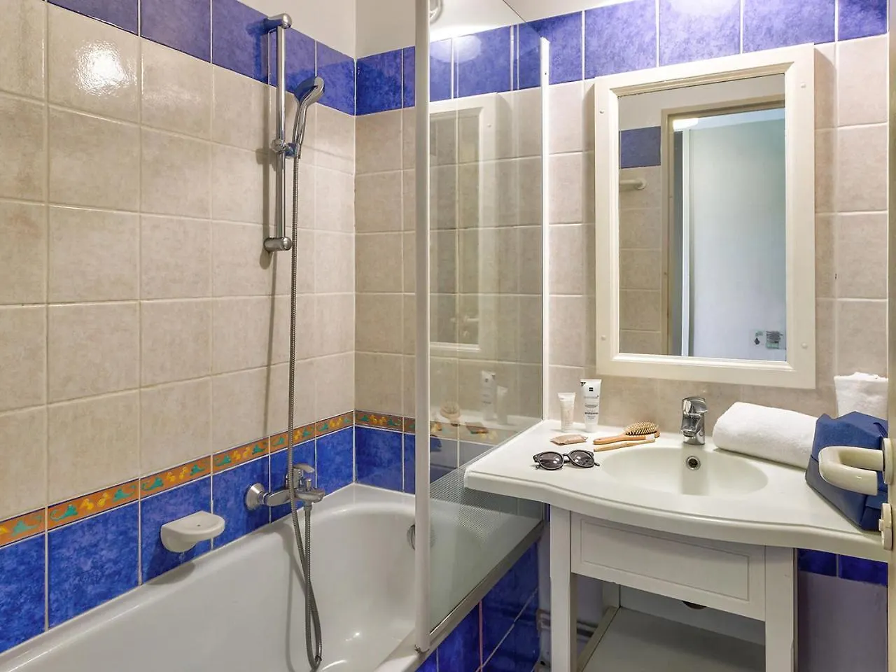 Aparthotel Residence Pierre & Vacances Le Hameau De La Pinede Hyeres