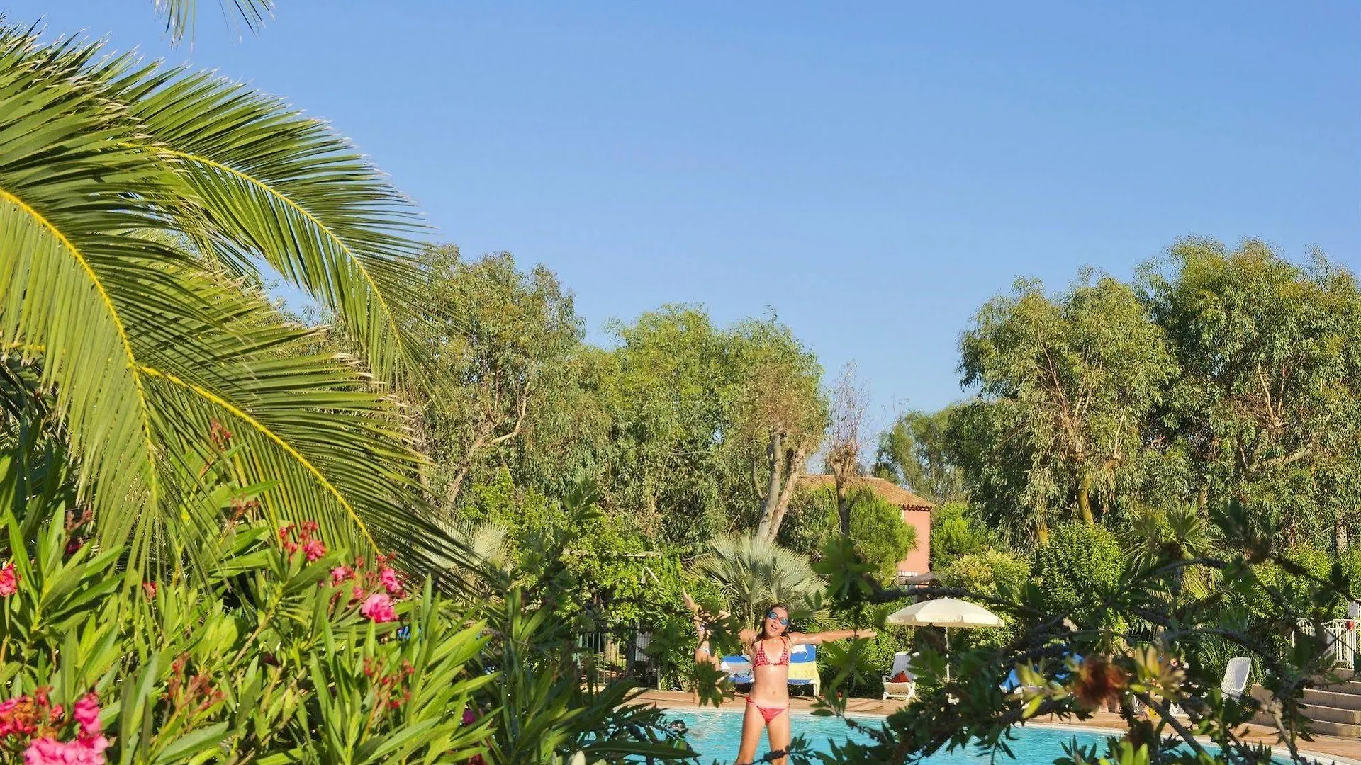 Residence Pierre & Vacances Le Hameau De La Pinede Hyeres Aparthotel